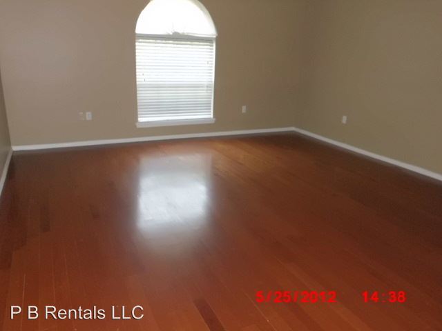 Building Photo - 4440 NW Wolfcreek Blvd