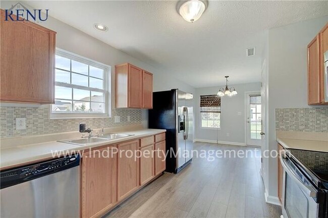 Building Photo - 4250 Pearson Dr