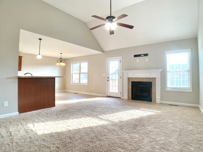 Foto del edificio - 842 Shelton Cir