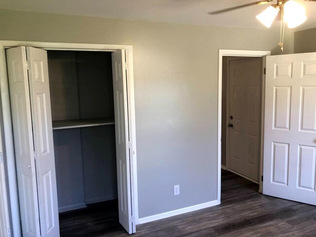 Building Photo - Ready for Move In!