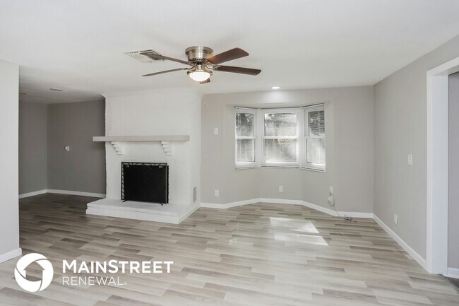 Foto del edificio - 1767 Linwood Cir