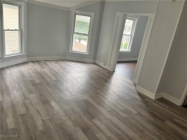 Building Photo - 2097 W 93rd St