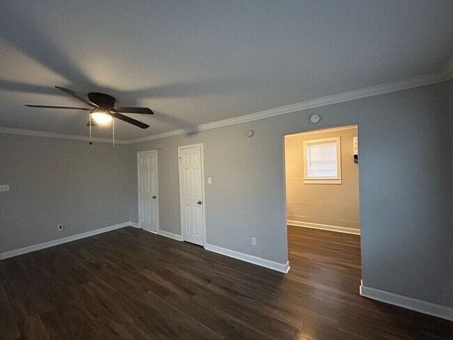 Foto del edificio - 1055 Browner St