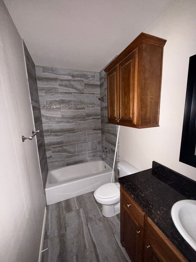 Foto del edificio - 2 bedroom 2 bath in Prime location!