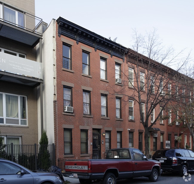 Building Photo - 70 Steuben St