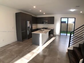 Building Photo - 497 SW 91st Ct