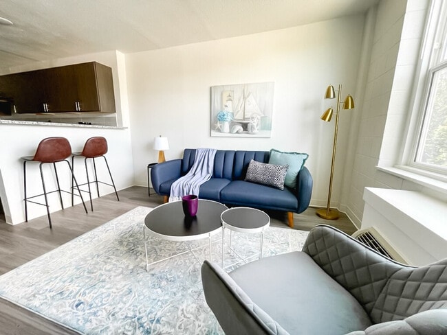 Foto del edificio - 2452 Kinsey Ave