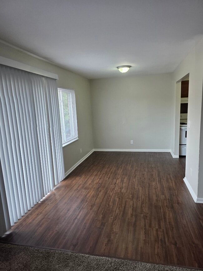 Building Photo - 487 Catalina Dr