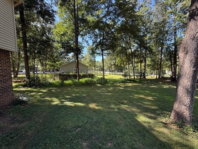 Building Photo - 11204 Wilderness Park Dr