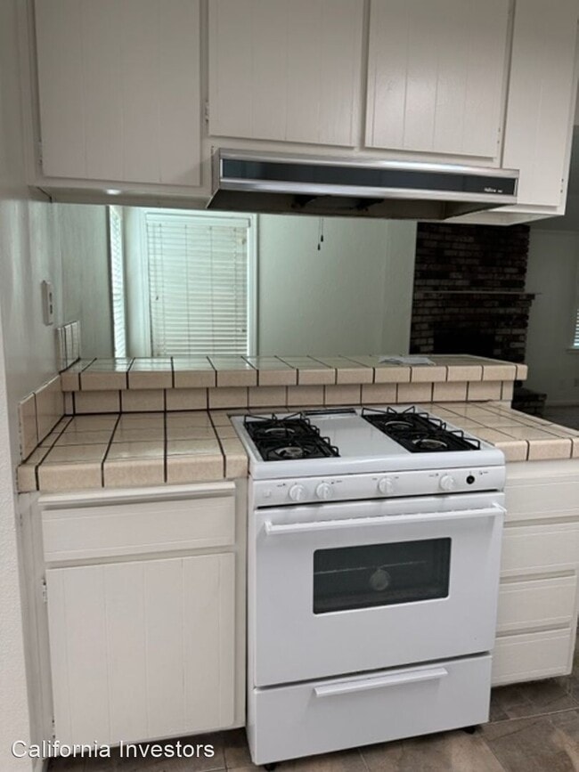 Building Photo - 3 br, 2 bath House - 234 Coronado Avenue