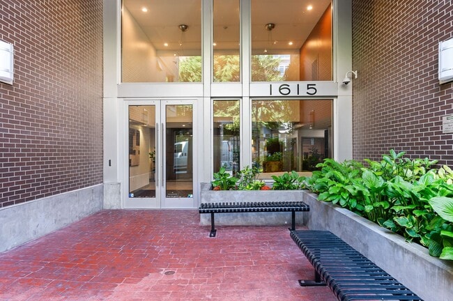 Building Photo - Terravita