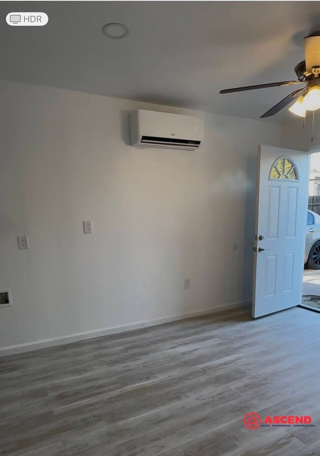 Building Photo - Cute Apartment In East Bakersfield!