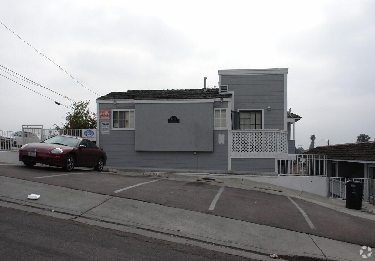 Building Photo - 4451-4455 Quince St