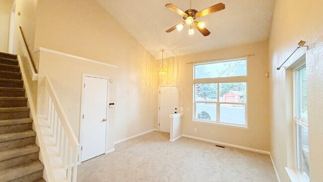 Foto del edificio - Fully Updated 3 Bed 2.5 Bath Home in Quincy Creek! 2 Car Garage in Cherry Creek Public Schools! C...