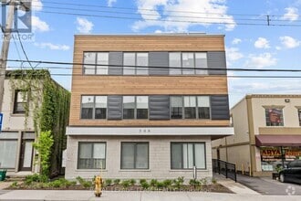 Building Photo - 506-506 Gladstone Ave