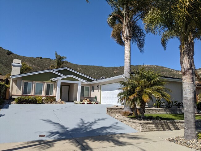Building Photo - 286 Encanto Ave