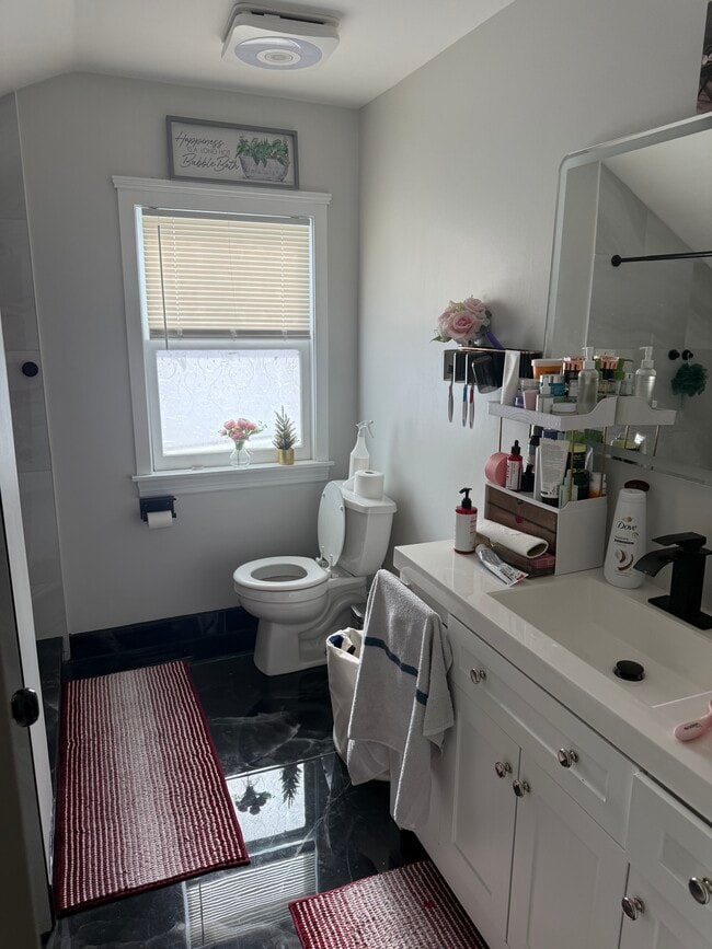 Foto del edificio - 1000 Harvard St