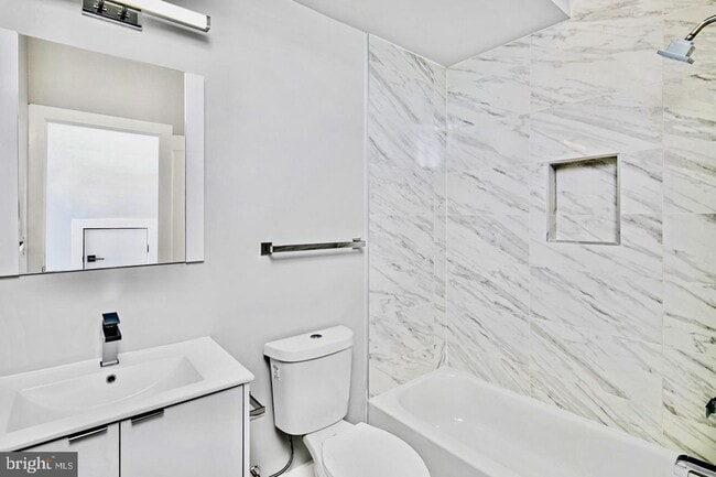 Foto del edificio - Brand New Luxury Apartments