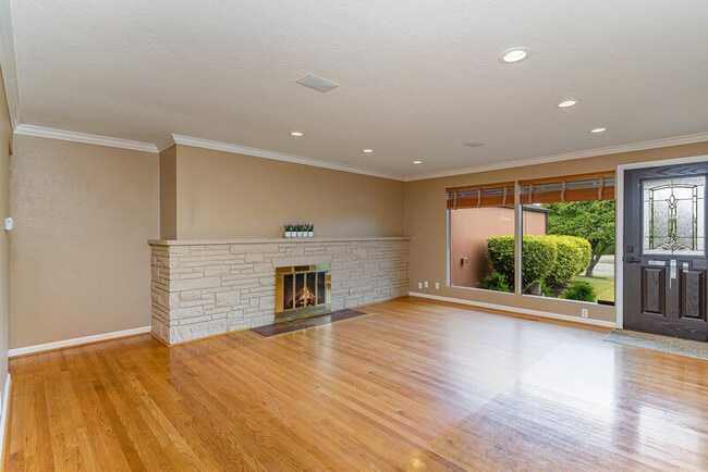 Photo - 8612 21st Ave NW House