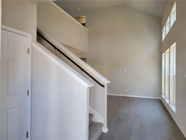 Building Photo - 12813 Gilliland Ln