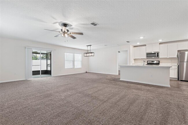 Foto del edificio - 657 Grand Reserve Dr