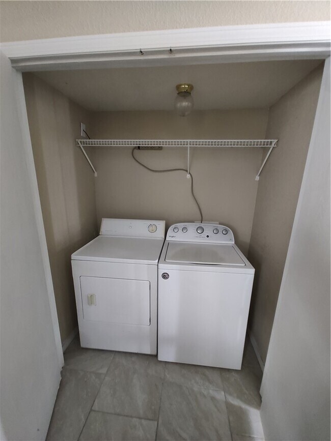 Foto del edificio - 9 W Rainsong St