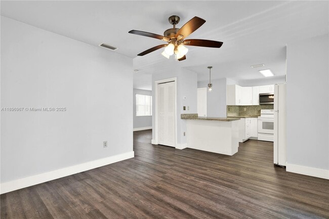 Foto del edificio - 20537 SW 92nd Ct