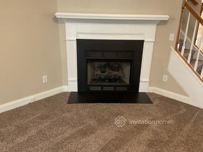 Foto del edificio - 9605 Waterwood Ct