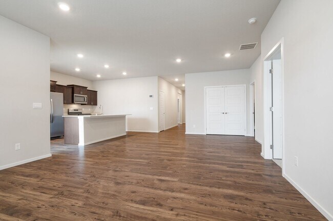 Foto del edificio - Modern Comfort in Country View Meadows – 3...