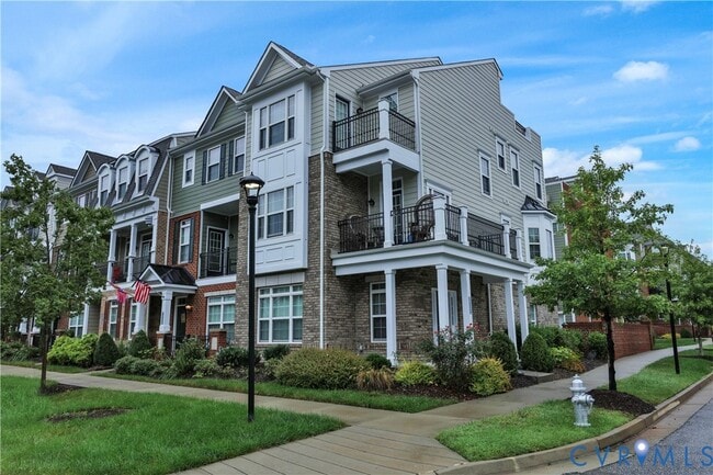 Building Photo - 3900 Liesfeld Pl
