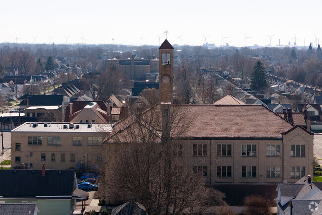 31 Tamarack St - School Lofts @ Abbott