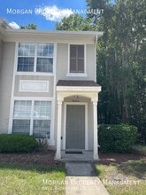Building Photo - 8424 Thornbush Ct