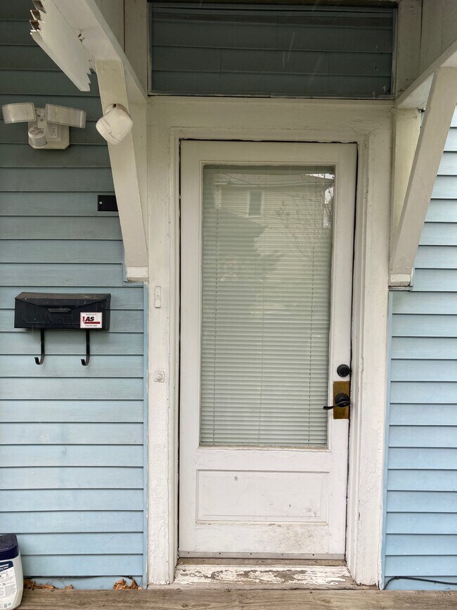 Foto del edificio - 1084 Woodward Ave