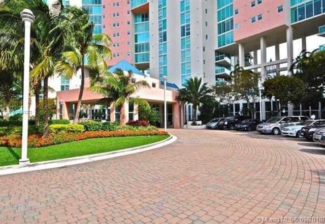 Foto del edificio - 3370 Hidden Bay Dr