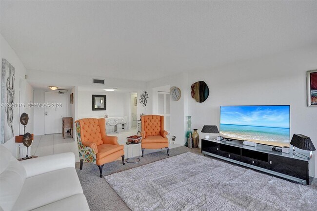 Foto del edificio - 10777 W Sample Rd