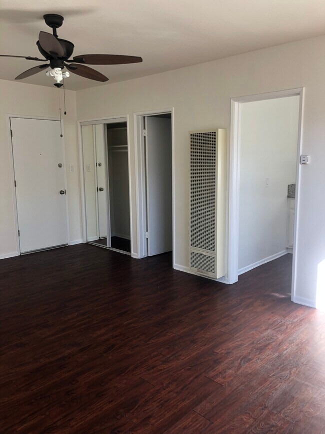 Foto del edificio - 2890 Leeward Ave