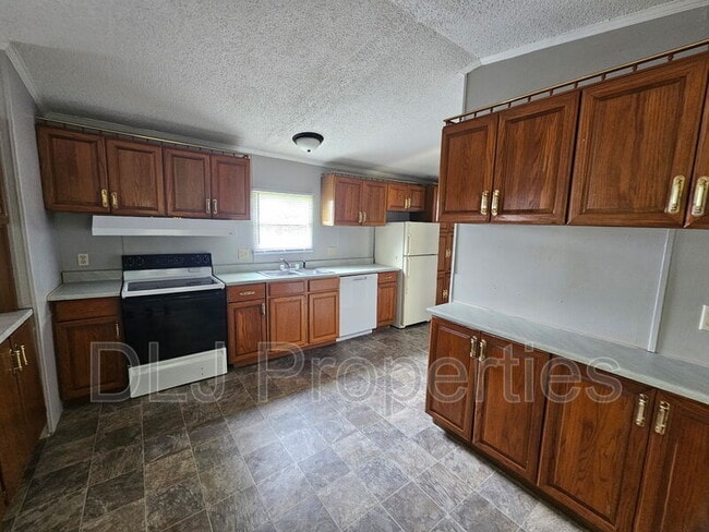 Building Photo - 120 E Dumplin Valley Rd