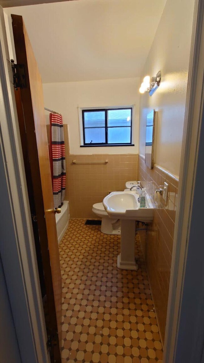 Foto del edificio - 11691 Fielding St