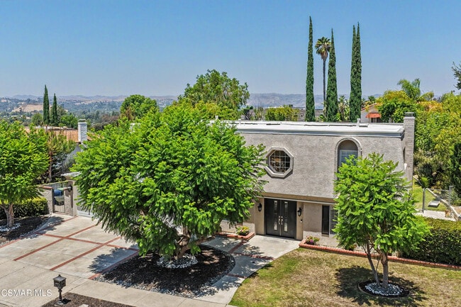 Foto del edificio - 22777 Brenford St