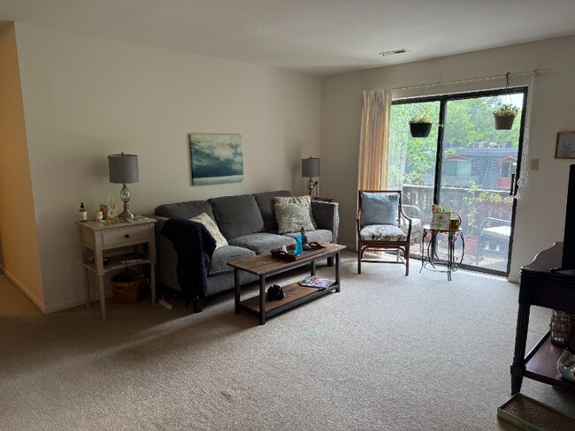 Foto del edificio - 104 Clinkscales Rd