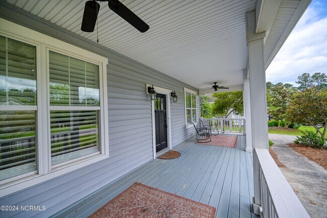 Building Photo - Holly Ridge Bungalow 3/2