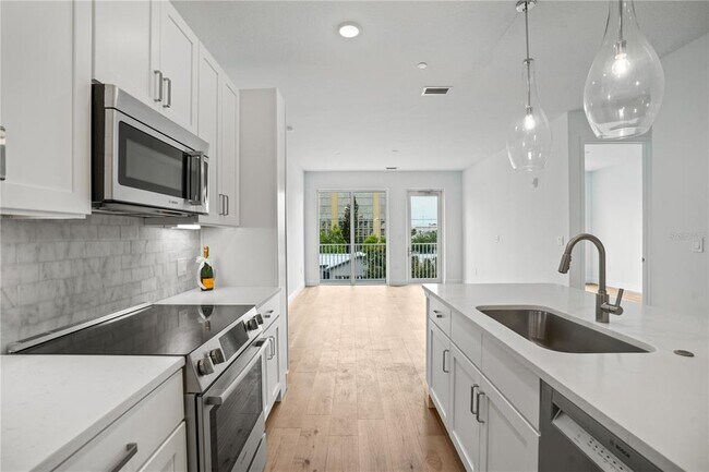 Foto del edificio - 600 3rd Ave S