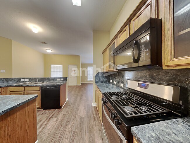 Foto del edificio - 903 Cove Crest Trail