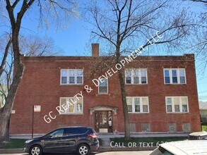 Building Photo - 3055 N Lockwood Ave