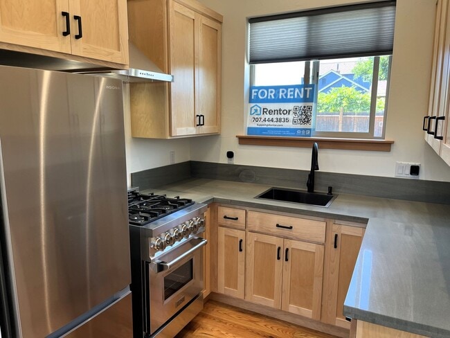 Building Photo - Sunny, Charming Pet-Friendly Brand New 2025 1 Bedroom Home for Lease in Blue Lake, CA