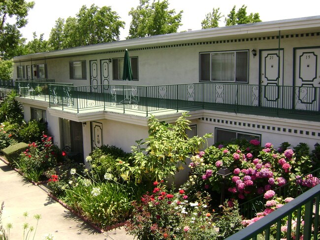 The Colonial House Apartments San Jose Ca Apartments Com