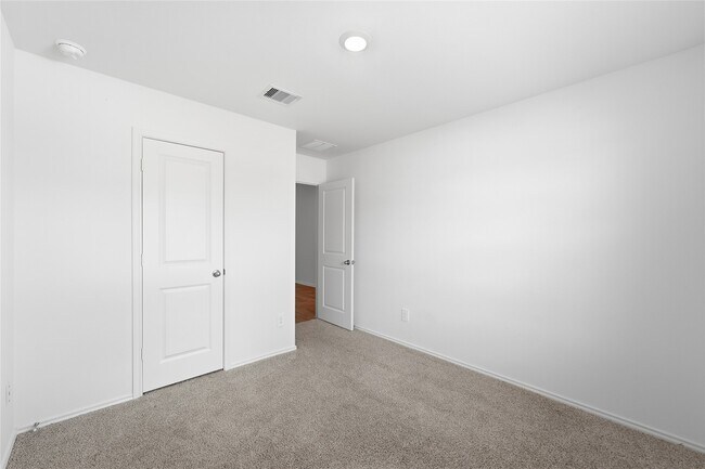 Foto del edificio - 31323 Heddington Ln