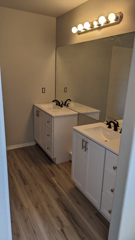 Building Photo - 8084 Parsonage Ln