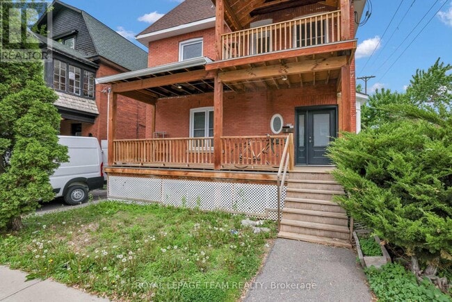 Building Photo - 531 McLeod St