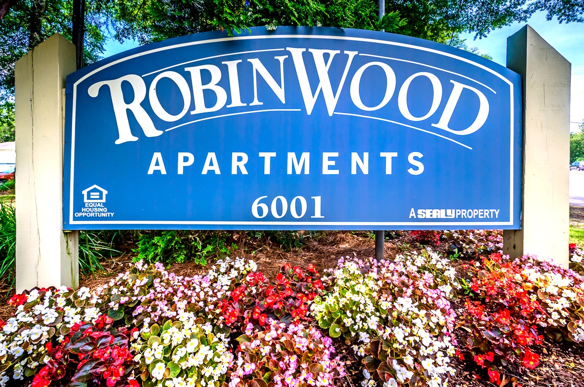 Robinwood Apartments in Mobile, AL